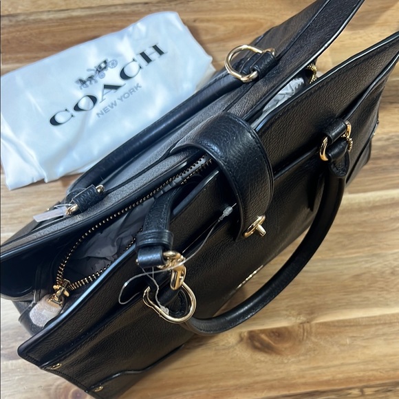 Coach Black Leather Women's Bag - Picture 3 of 10